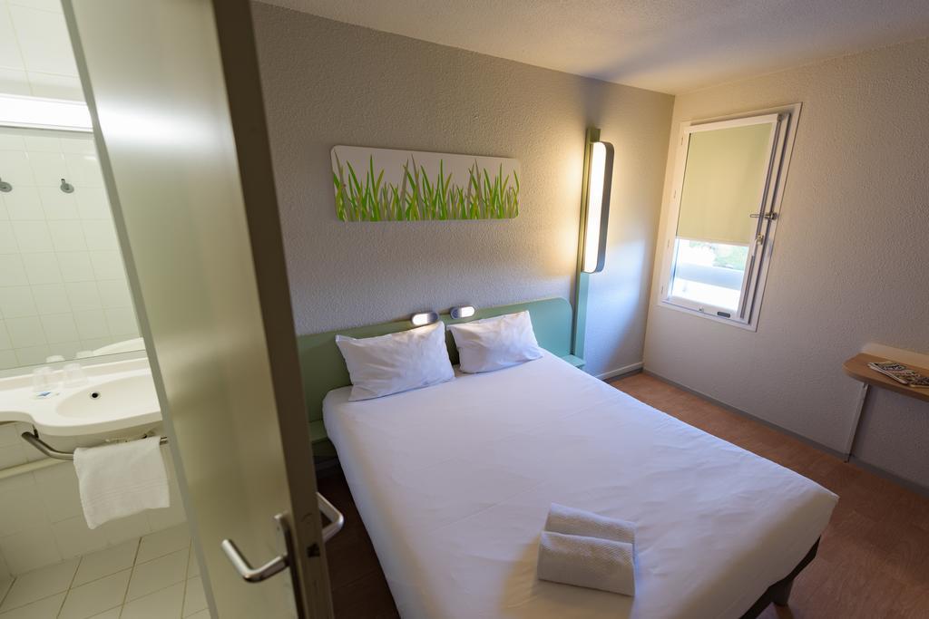 Ibis Budget Bollène Buitenkant foto